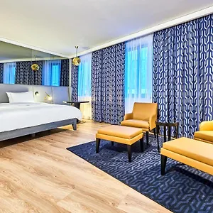 https://radisson-blu-kiev.hotels-of-kiev.com